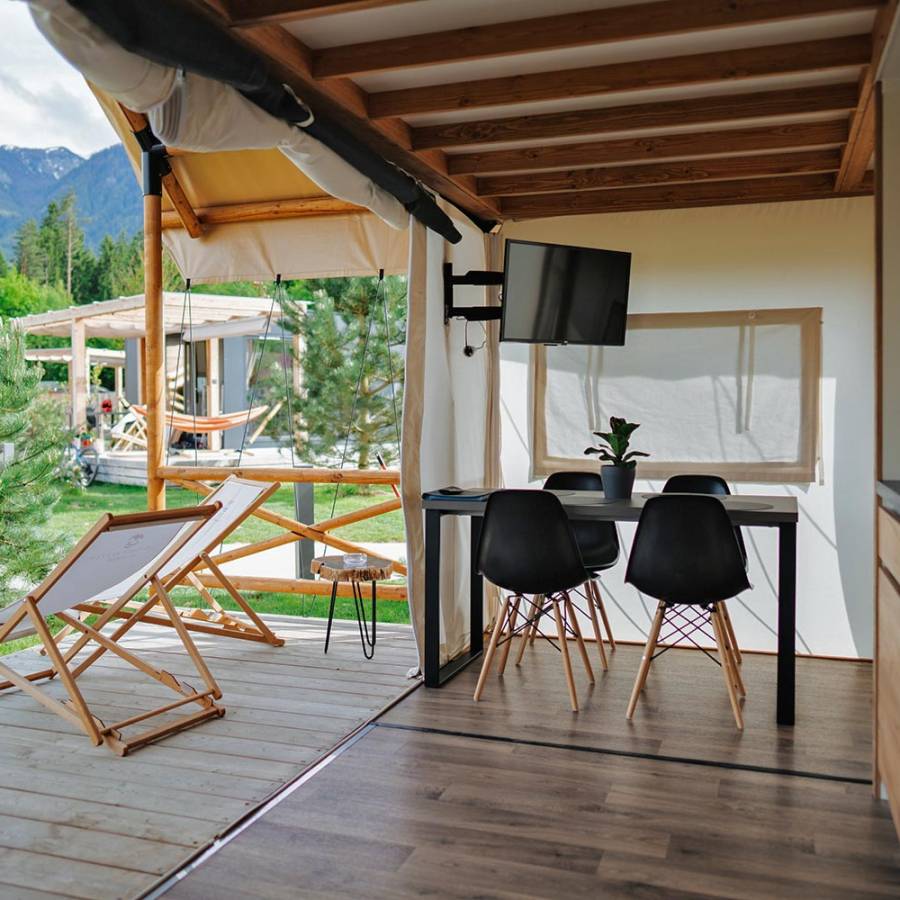 Lakeside-Family-Tent-2