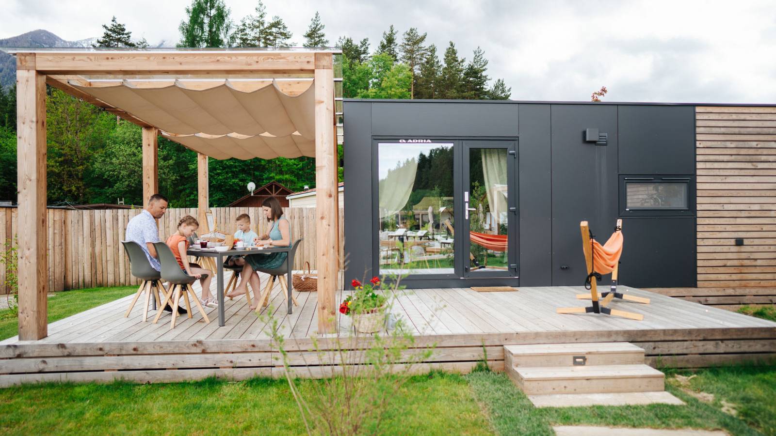 Glamping-Chalet-Family-4