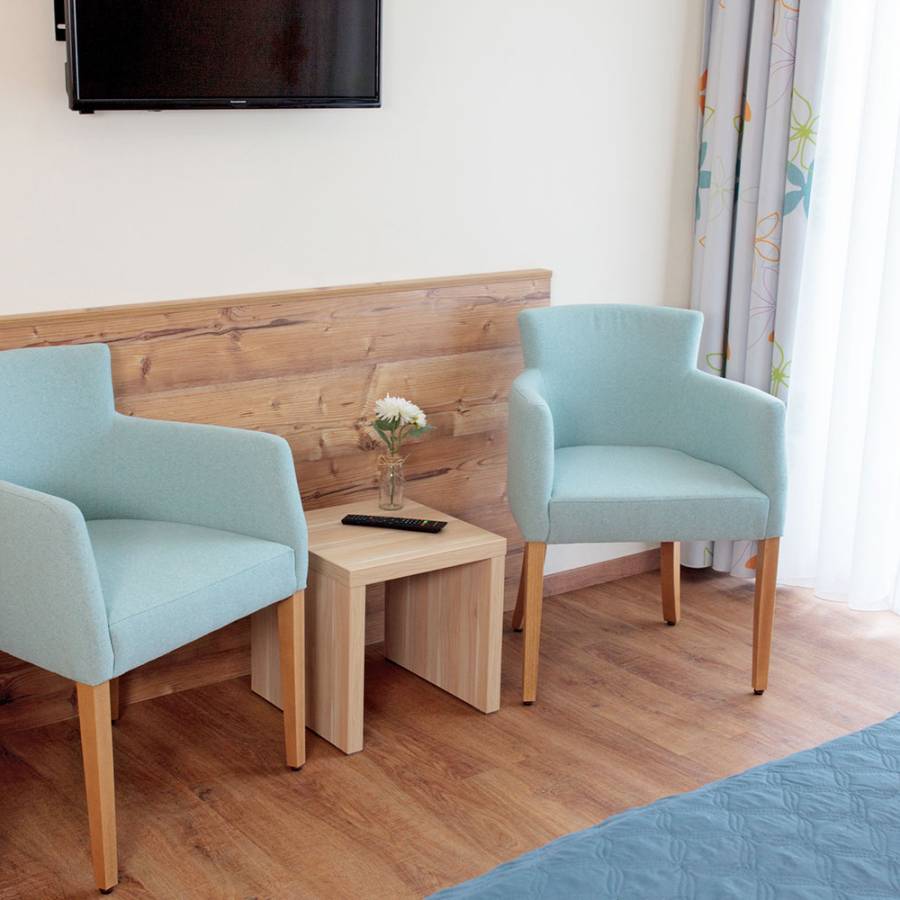 Z2-Familienzimmer-5-Betten-mit-Balkon-7