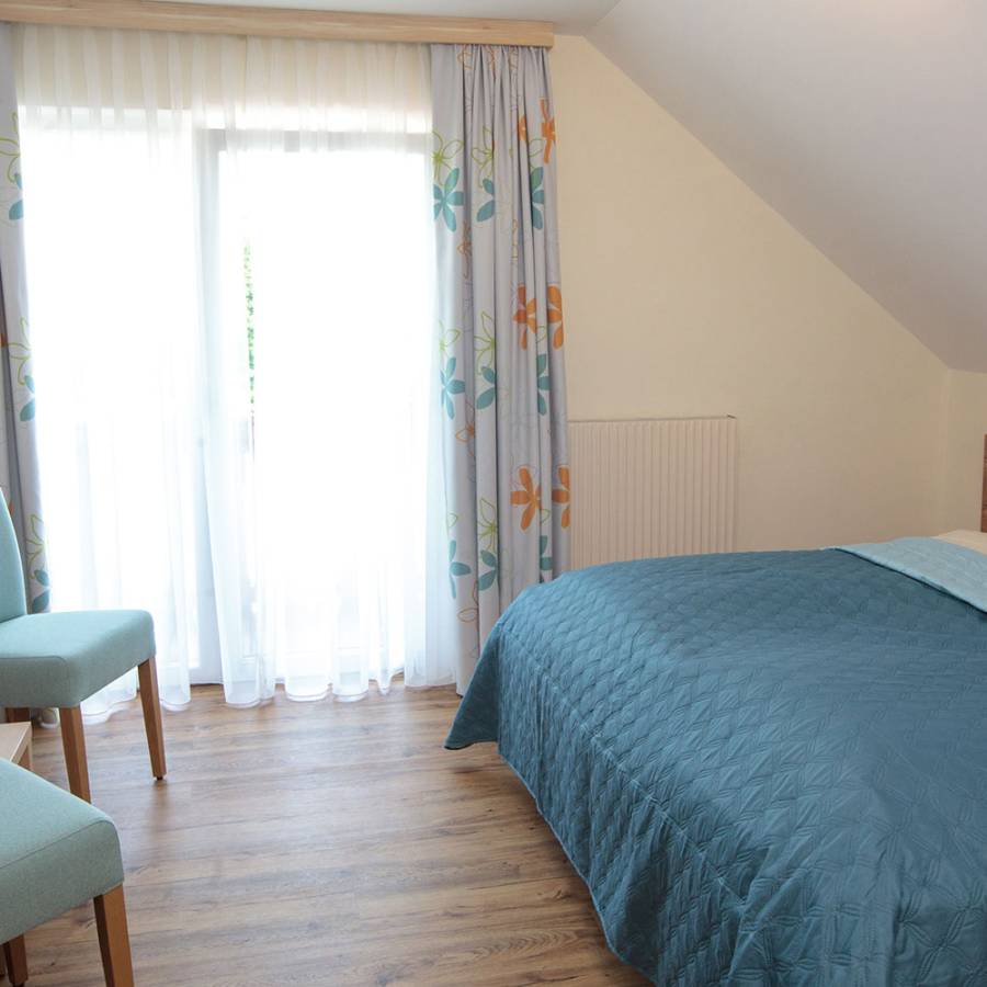 Z14-Familienzimmer-3-Betten-mit-Balkon-5